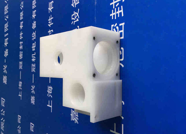 安全吸氣閥體